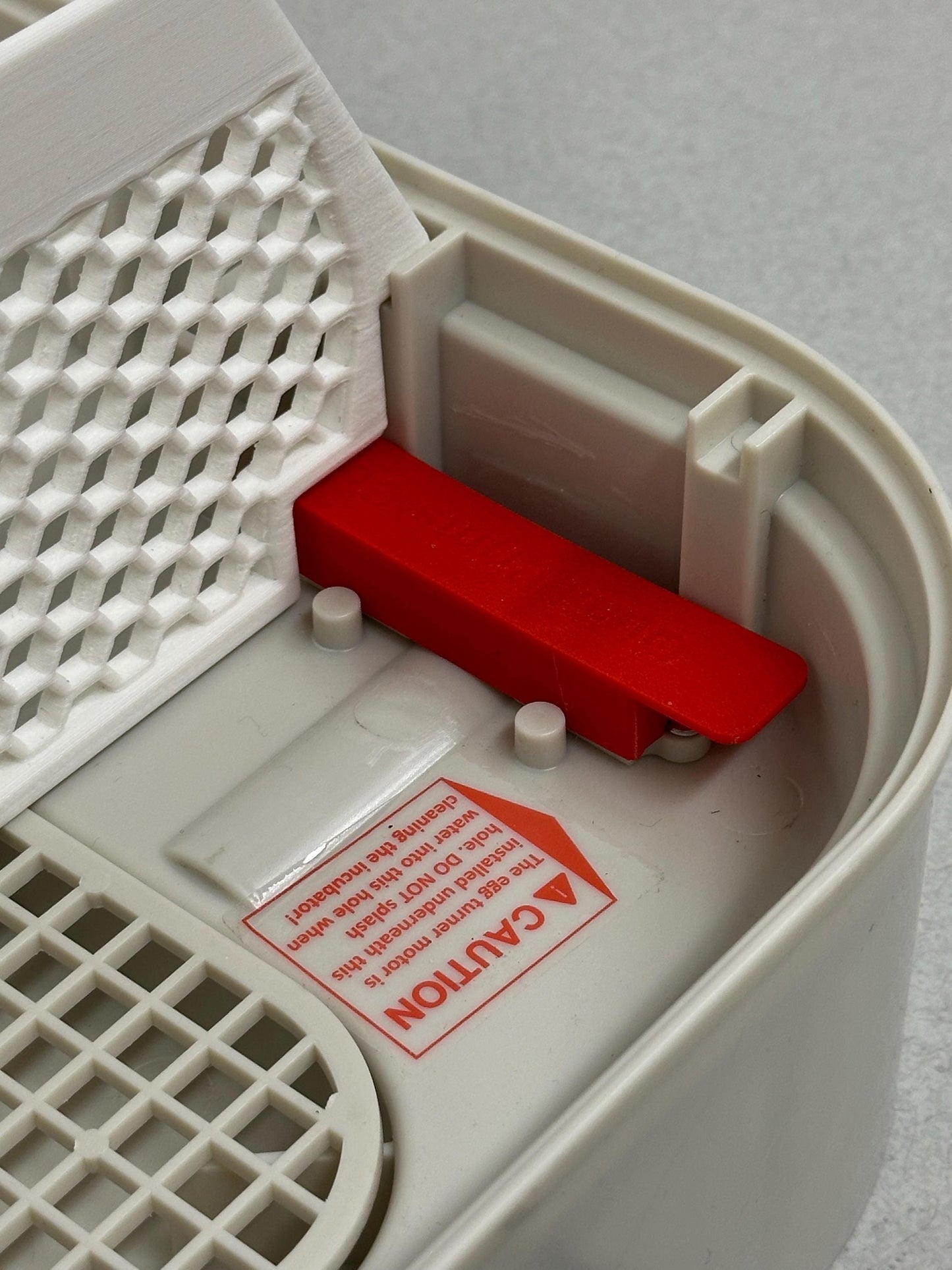 Debris Cover For MaticoopX or Zohoko Incubators