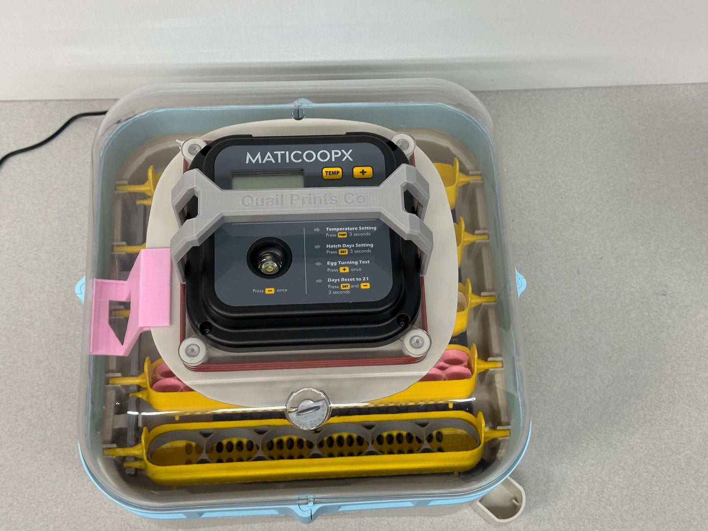 Snap-on Lid Handle for Maticoopx 20 or Maticoopx 30 Incubator