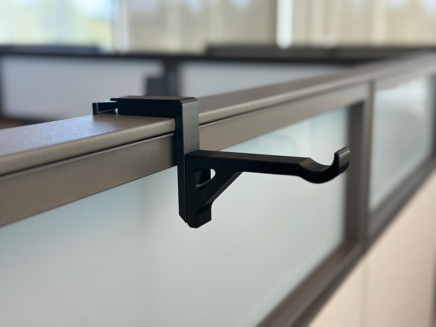 Cubicle Wall Hanging Plant Hook