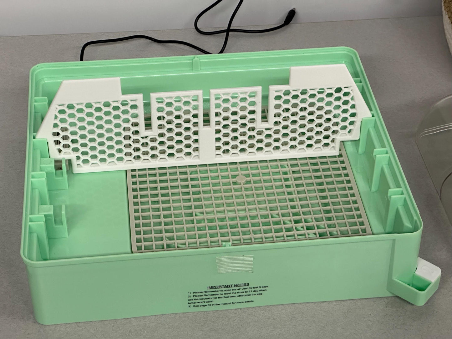 Divider for Zohoko Incubator