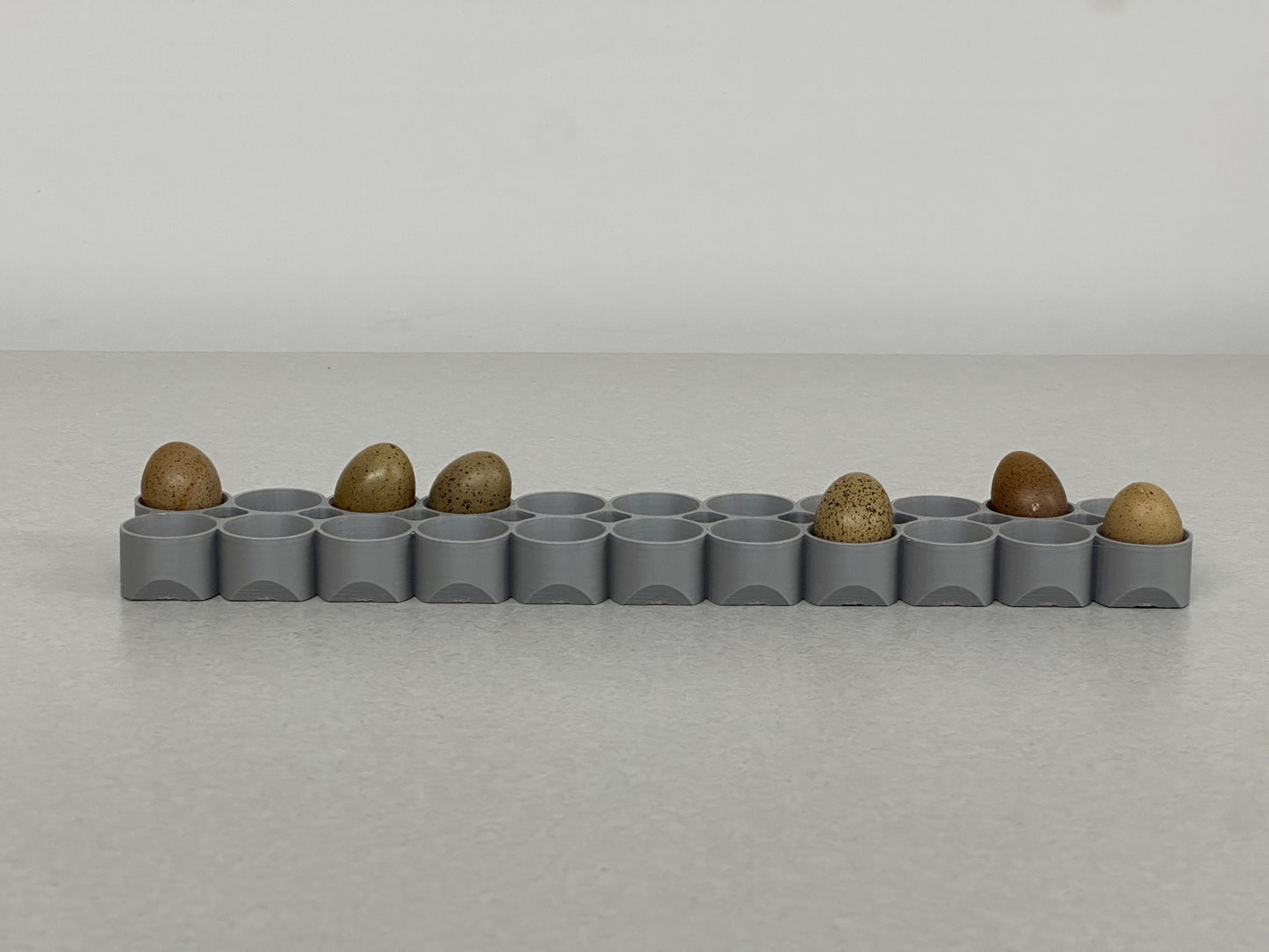 Maticoopx Tiny Button Quail Egg Rack for Incubators