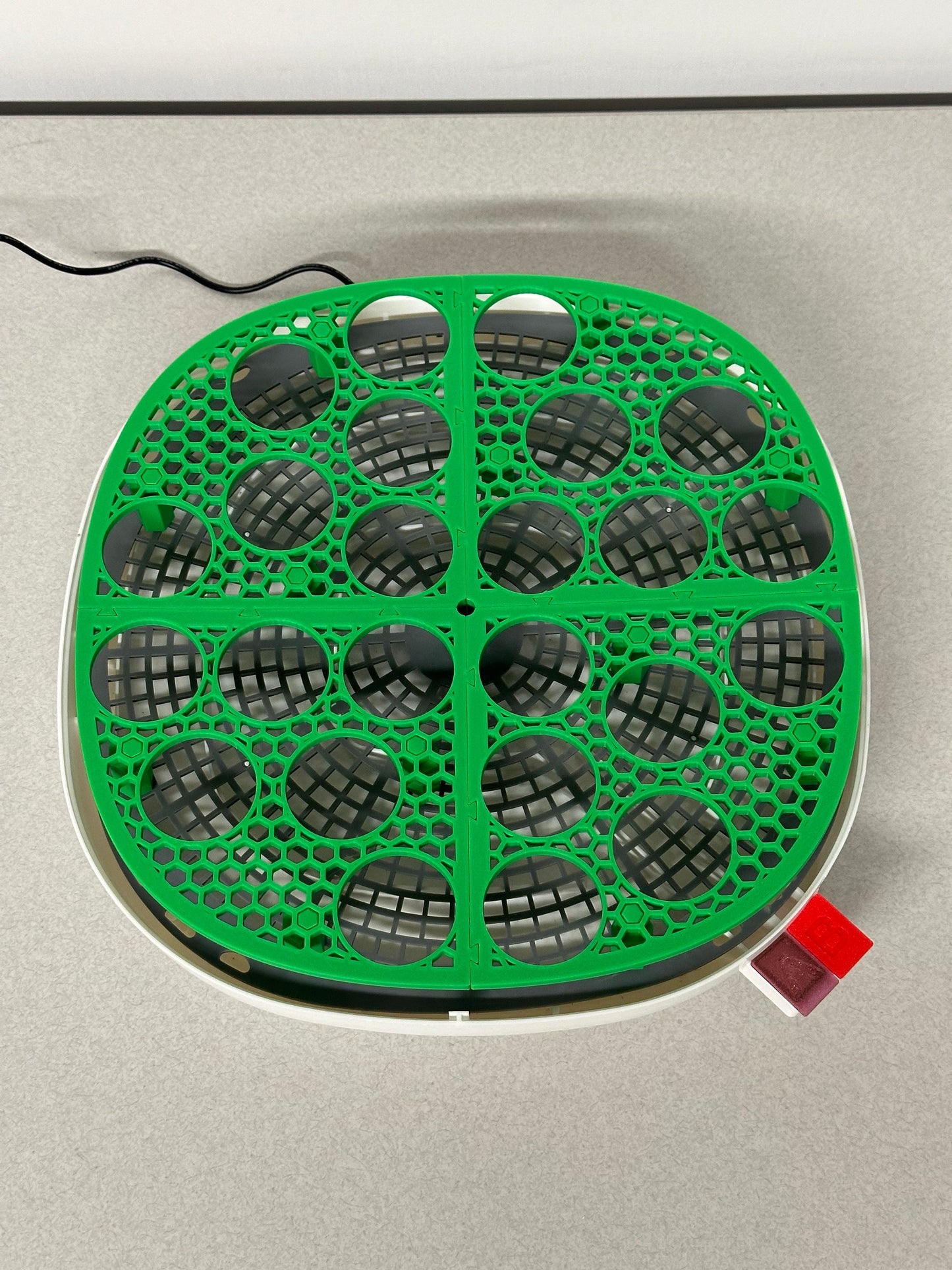 Vertical Incubator Trays for Nurture Right 360