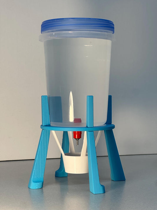 Compact Quail Water Dispenser